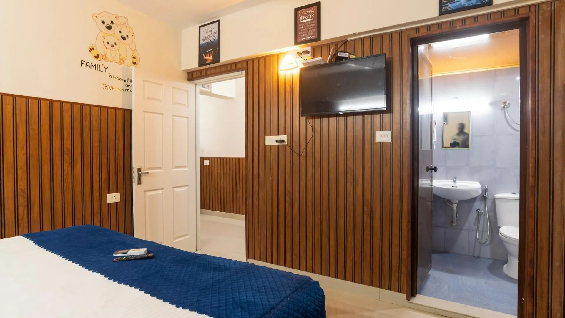 Mayflower Airport Launge Nedumbassery Apartment